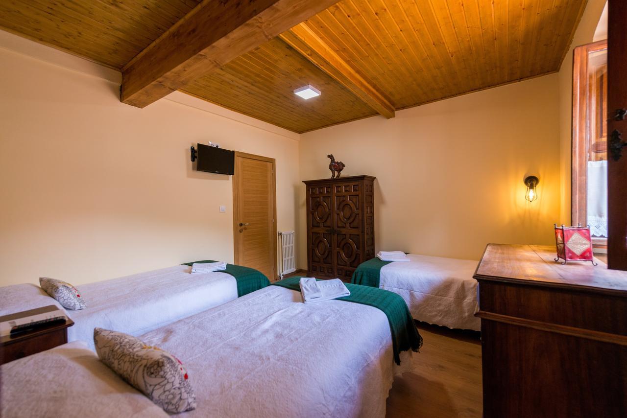 Hostal Pena Santa Soto  ภายนอก รูปภาพ