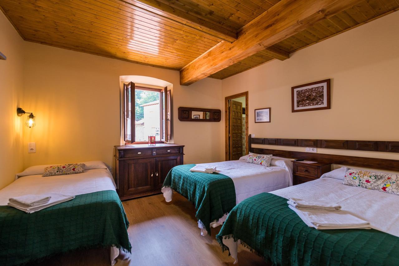 Hostal Pena Santa Soto  ภายนอก รูปภาพ