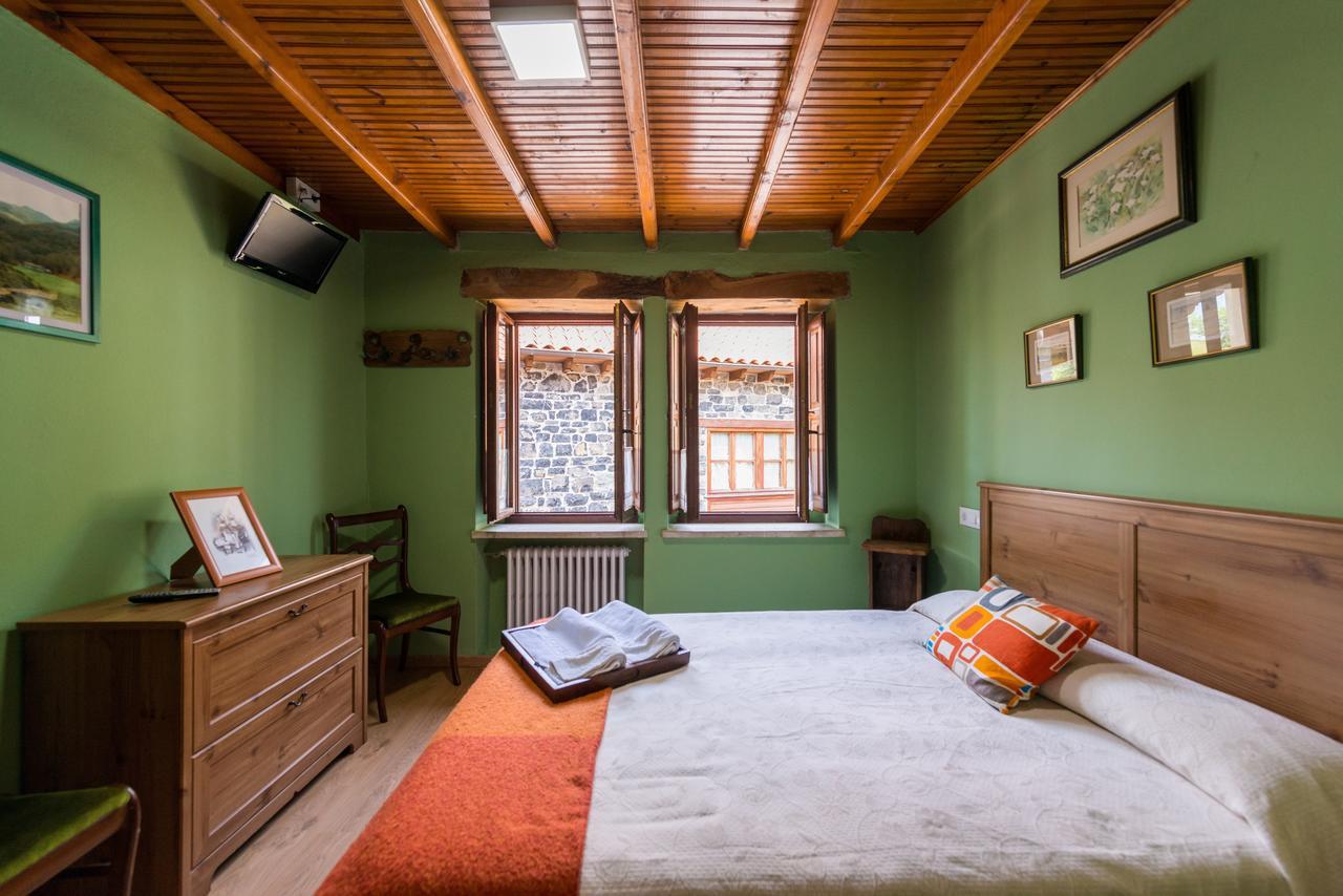 Hostal Pena Santa Soto  ภายนอก รูปภาพ