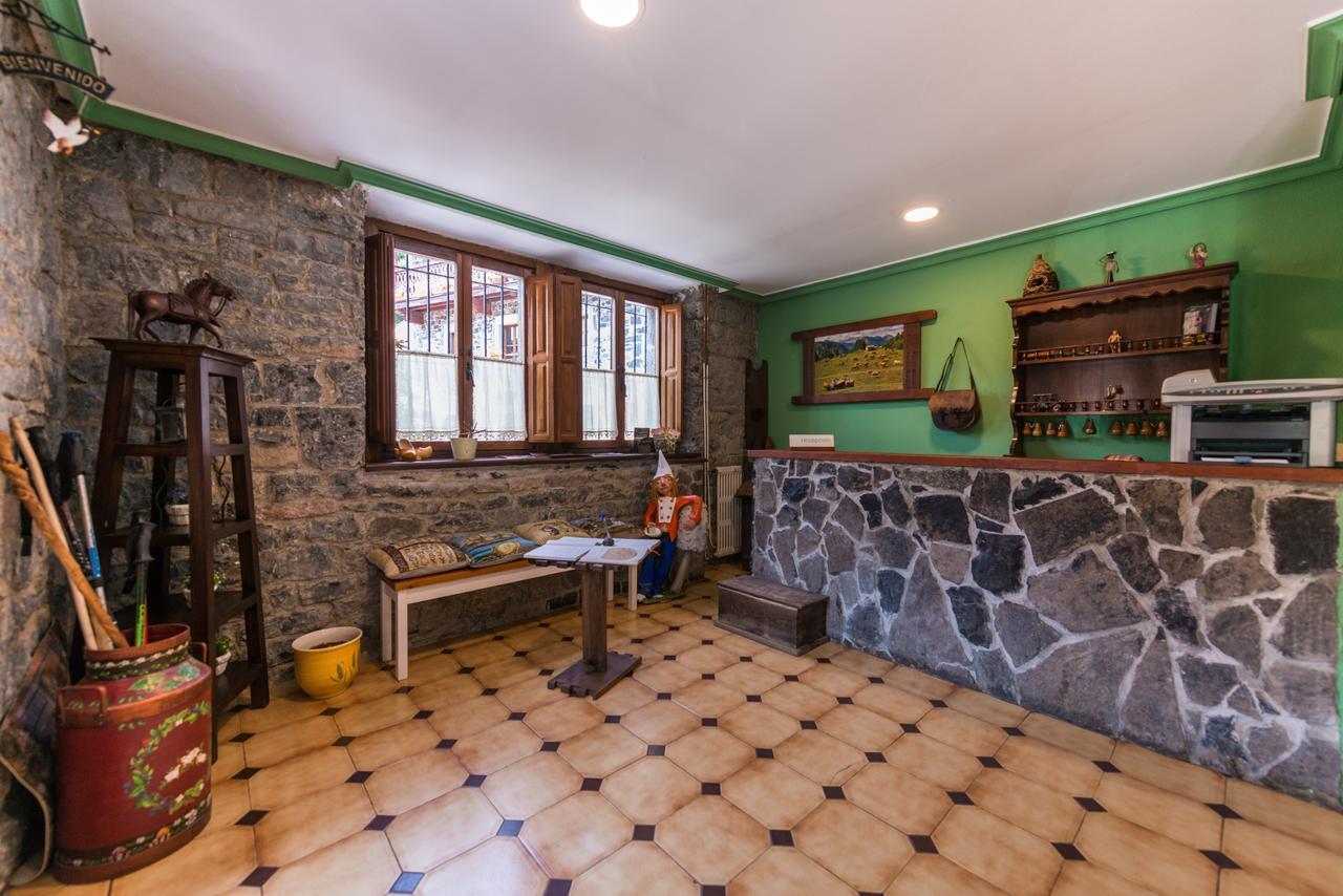 Hostal Pena Santa Soto  ภายนอก รูปภาพ